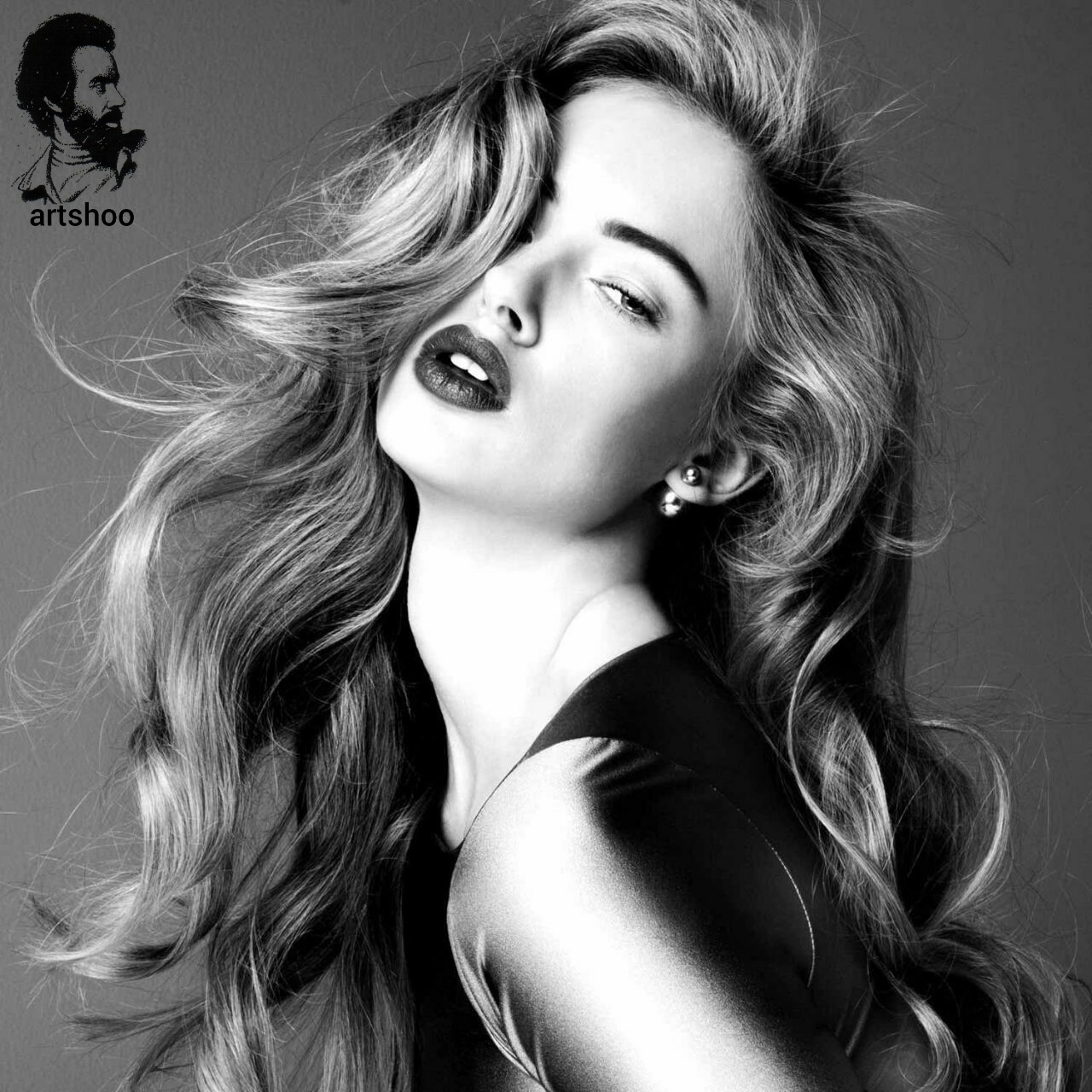 مدل سیاه قلم اورژینال